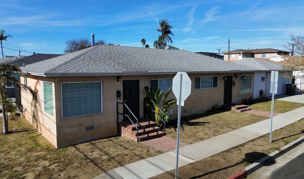 More Photos Of 1519 E Maple Ave, El Segundo Apartments For Sale