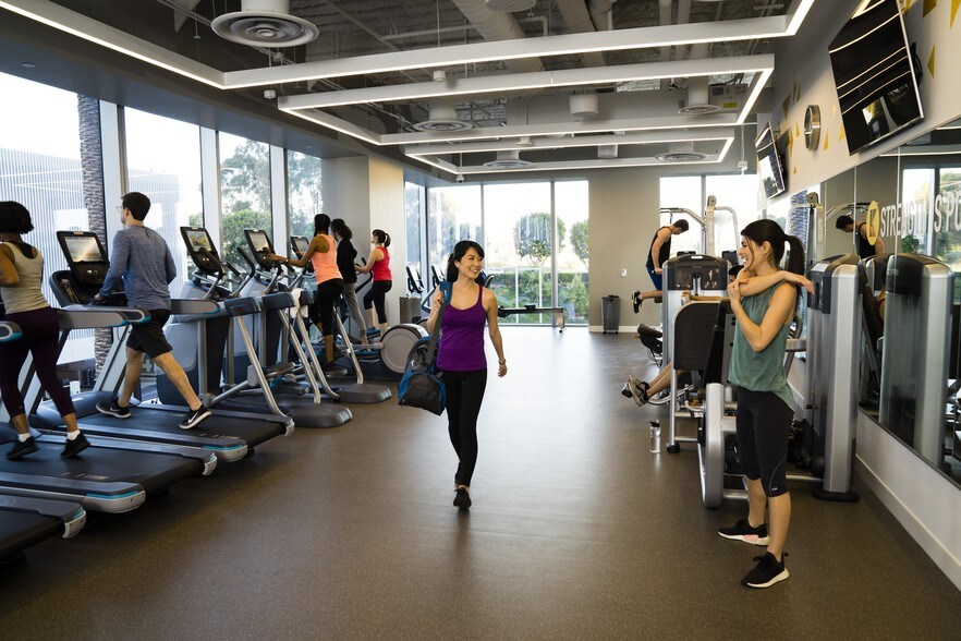 More Photos Of 400 Spectrum Center Dr, Irvine Office For Lease