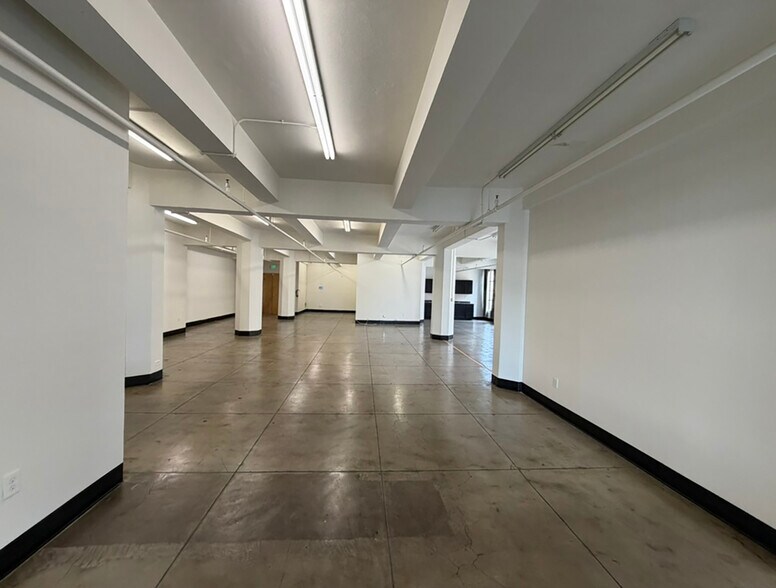More Photos Of 814-818 S Broadway, Los Angeles Loft Creative Space For Lease
