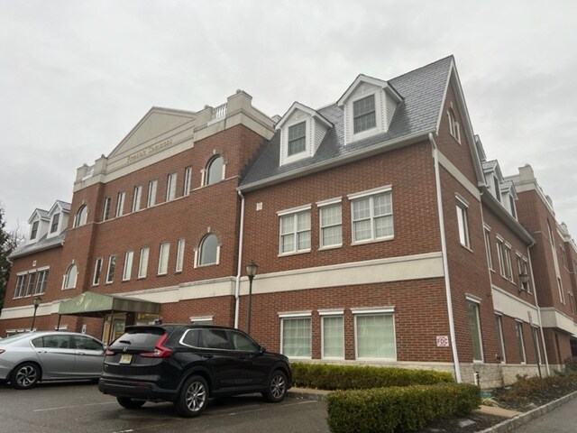 More Photos Of 83 South St, Freehold Medical For Lease