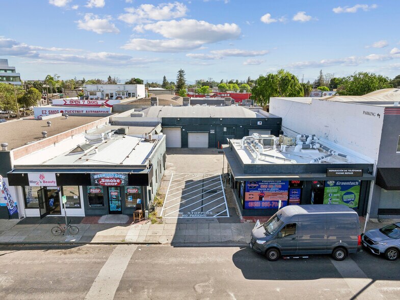 More Photos Of 411-417 Lathrop St, Redwood City Service For Sale