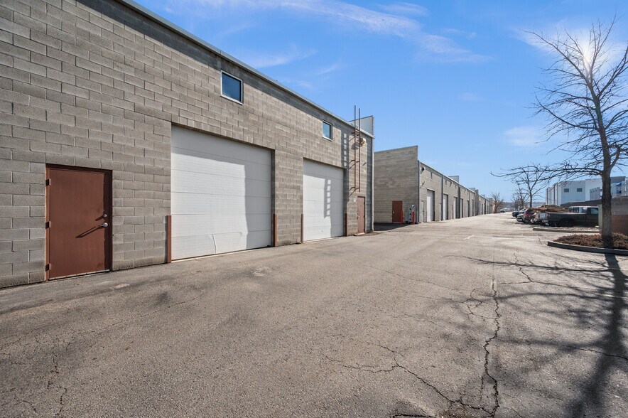 More Photos Of 6708-6732 S Airport Rd, West Jordan Warehouse For Lease