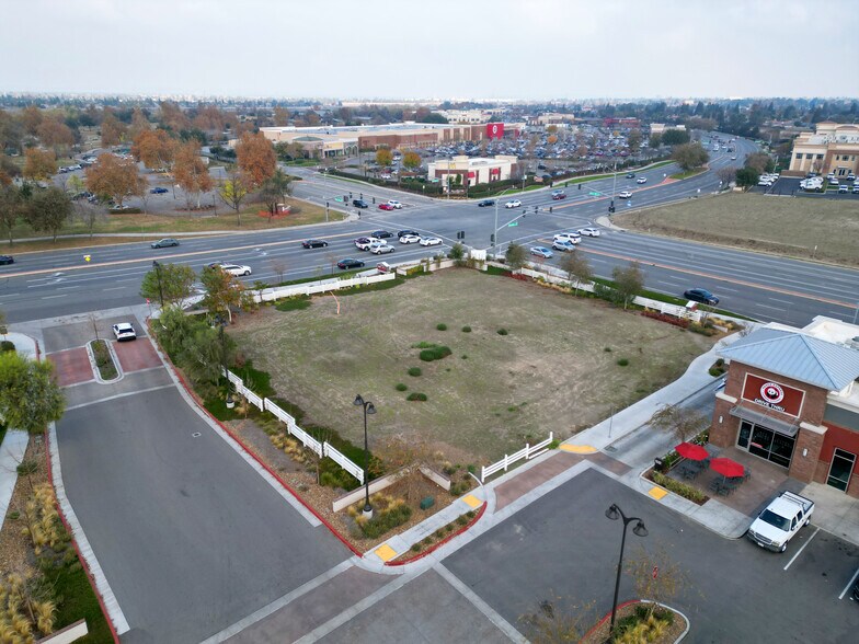 Primary Photo Of 11301 Stockdale Hwy, Bakersfield Land For Lease