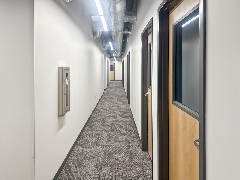 More Photos Of 13867 S Bangerter Pky, Draper Coworking Space