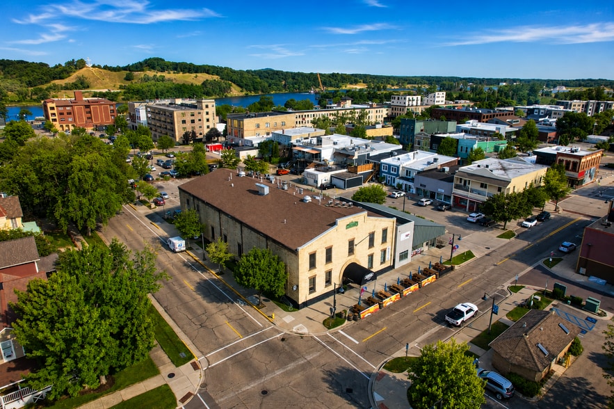 More Photos Of 17 S 2nd St, Grand Haven Loft Creative Space For Sale