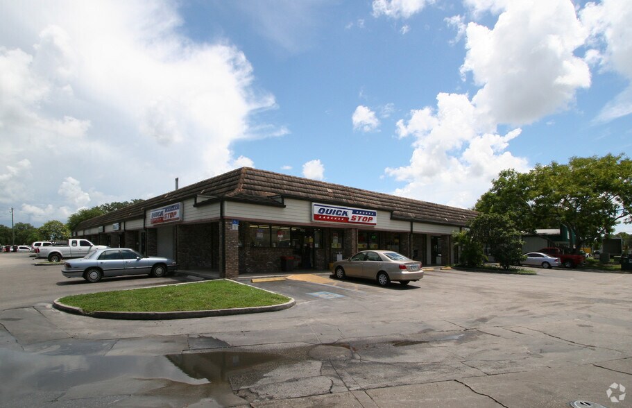 More Photos Of 5940 Palmer Blvd, Sarasota Unknown For Lease