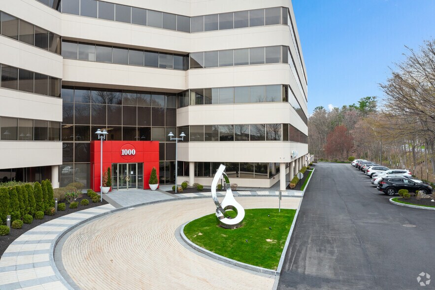 More Photos Of 1000 Bridgeport Ave, Shelton Medical For Lease