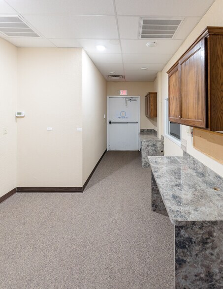 More Photos Of 1415 Watts St, Sayre Healthcare For Sale