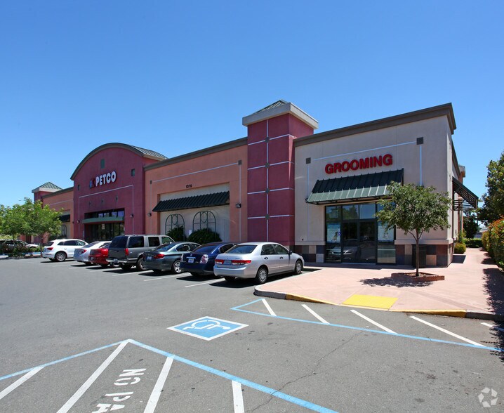 More Photos Of 1370 Holiday Ln, Fairfield General Retail For Lease