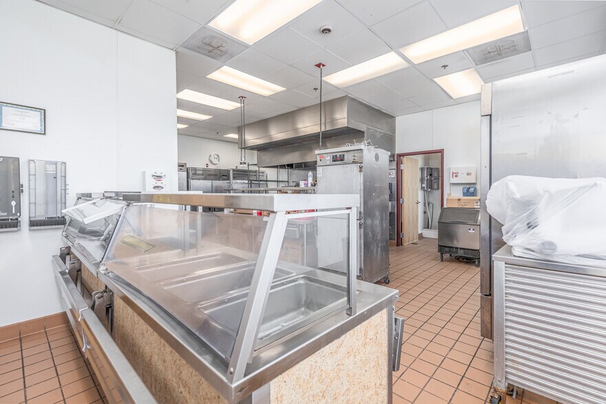 More Photos Of 998 Corporate Blvd, Aurora Office For Sale