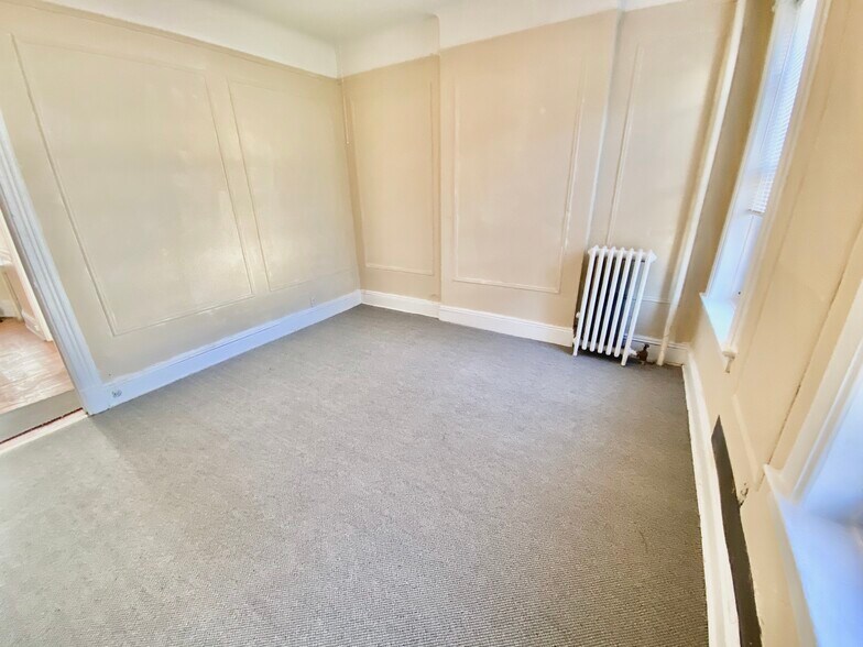 More Photos Of 24 Avenue Ditmars Steinway, Astoria Apartments For Sale