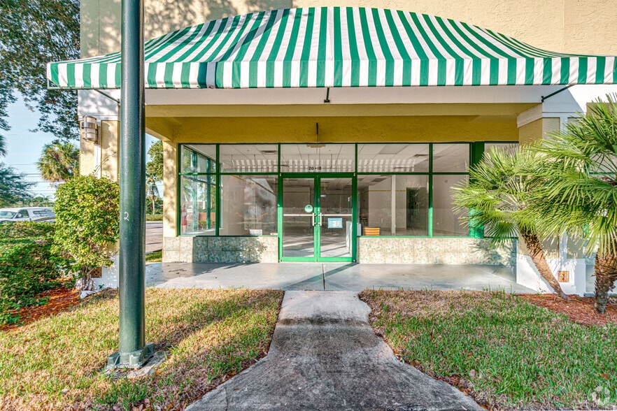 More Photos Of 555 N Federal Hwy, Boca Raton Unknown For Lease