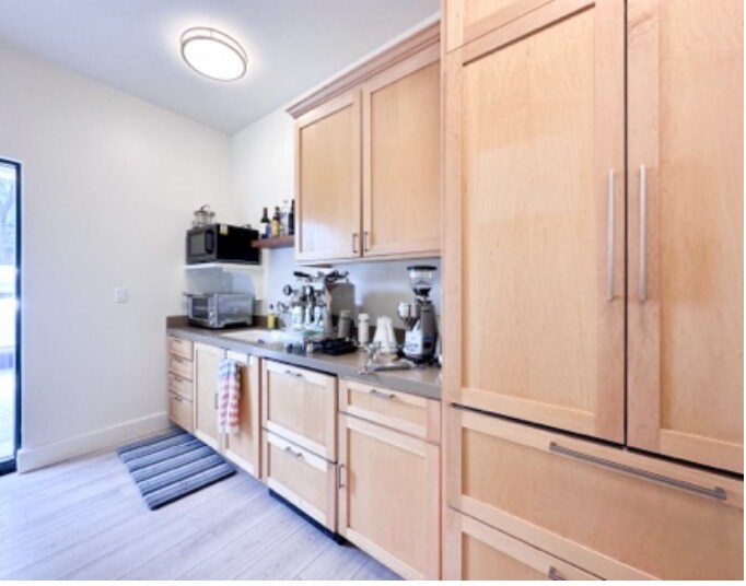 More Photos Of 801 High St, Palo Alto Research And Development For Lease