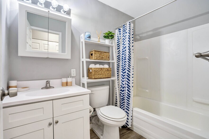 More Photos Of 220 S Lenola Rd, Maple Shade Township Apartments For Sale