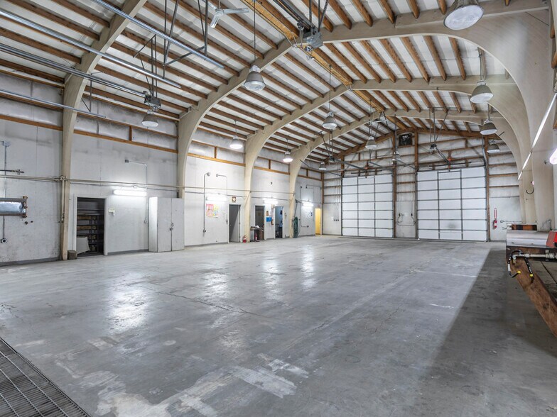 More Photos Of 800 Clough Ave, Columbus Service For Lease