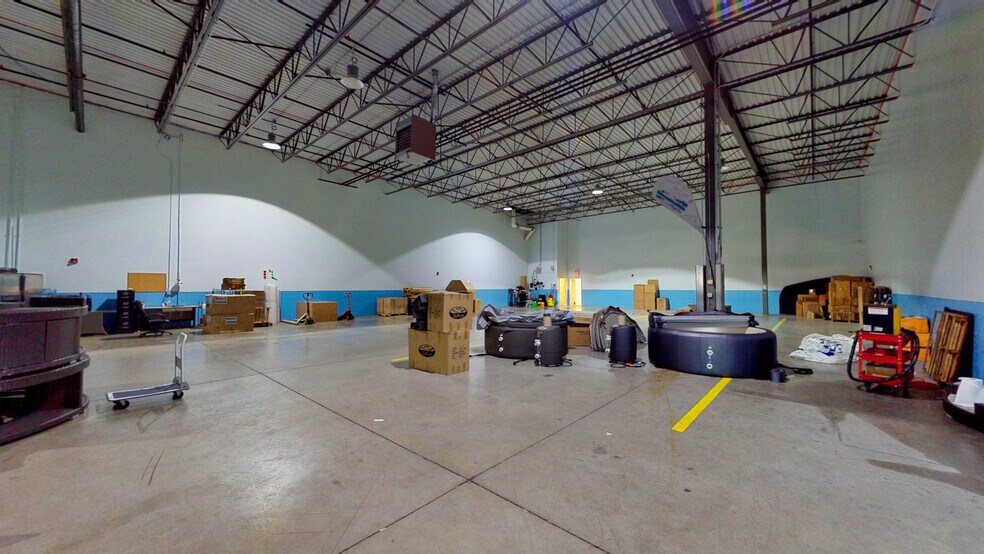 More Photos Of 150 Kendall Point Dr, Oswego Manufacturing For Lease