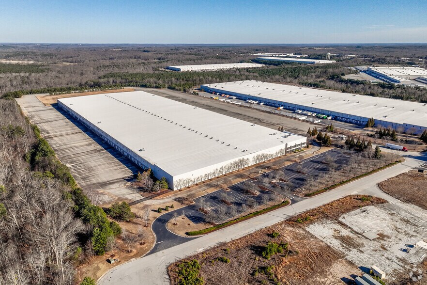 More Photos Of 580 Raco Pky, Pendergrass Distribution For Lease