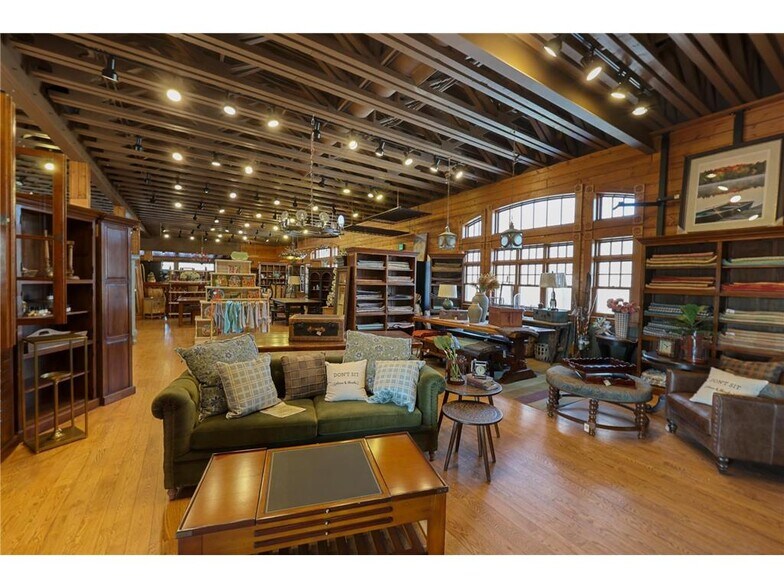 More Photos Of 8318 State Highway 23, Saint Cloud General Retail For Sale