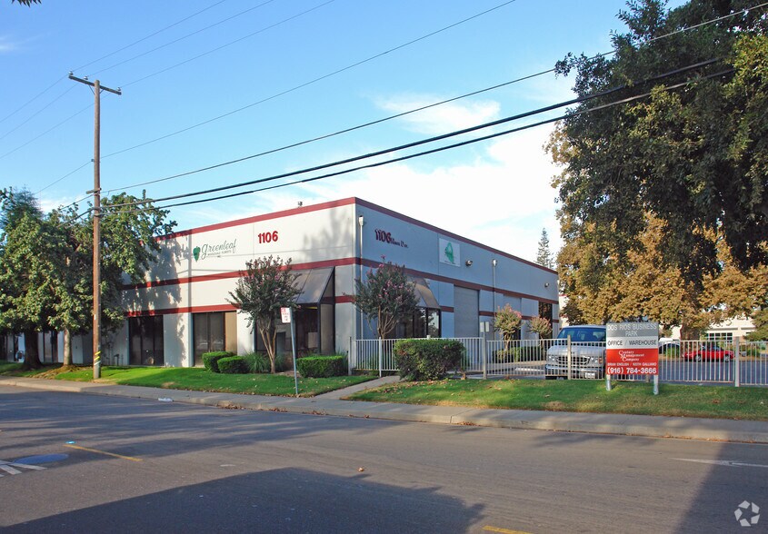 More Photos Of 1106 N D St, Sacramento Showroom For Lease