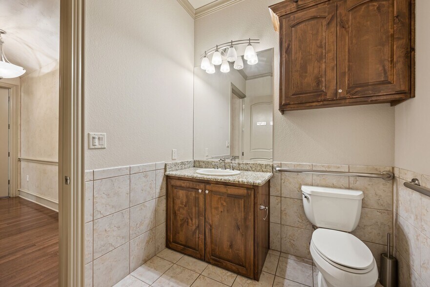 More Photos Of 4603 Colleyville Blvd, Colleyville Office For Sale