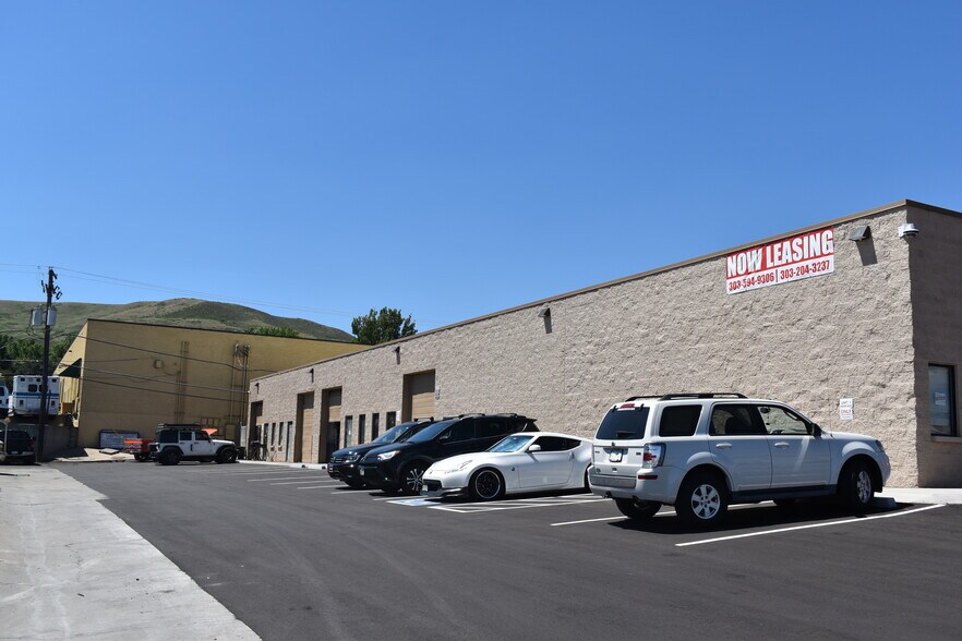 More Photos Of 16010 W 5th Ave, Golden Warehouse For Lease