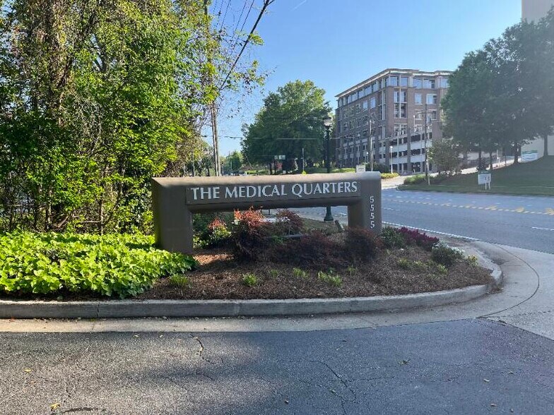 More Photos Of 5555 Peachtree Dunwoody Rd NE, Atlanta Medical For Lease