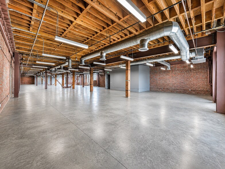 More Photos Of 440 Seaton St, Los Angeles Loft Creative Space For Lease