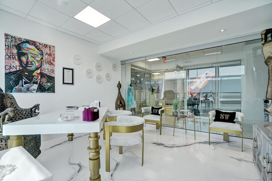 More Photos Of 18851 NE 29th Ave, Aventura Office For Lease