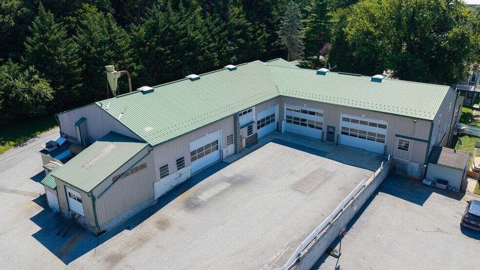 More Photos Of 197 Pencroft Dr N, Holtwood Industrial For Sale