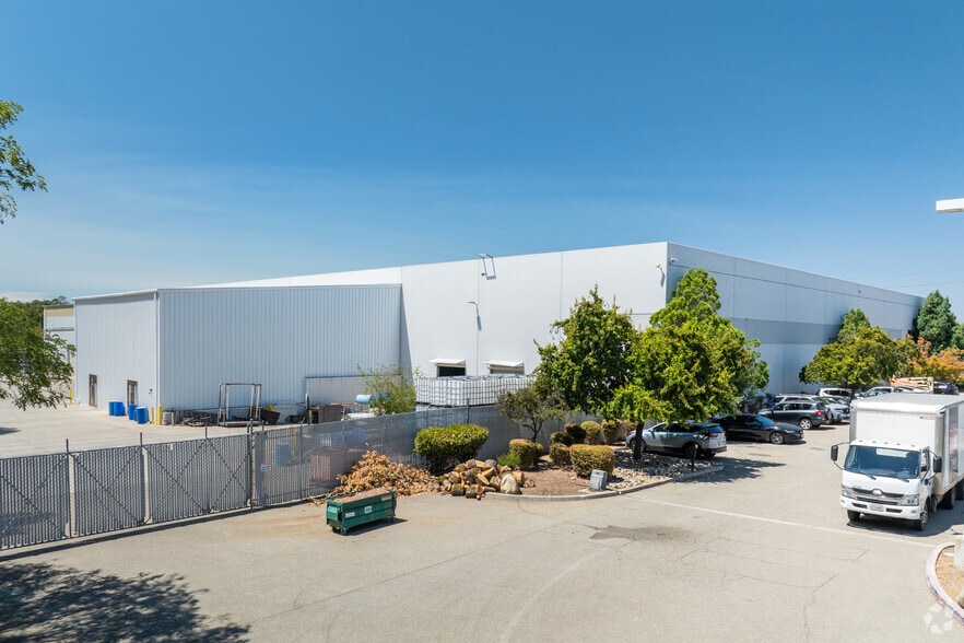 More Photos Of 6951 Southfront Rd, Livermore Warehouse For Lease