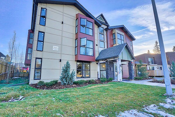 More Photos Of 303 Waddy Lane, Strathmore Multifamily For Sale