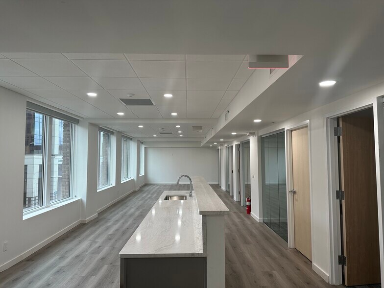 More Photos Of 2025 3rd Ave N, Birmingham Office For Lease