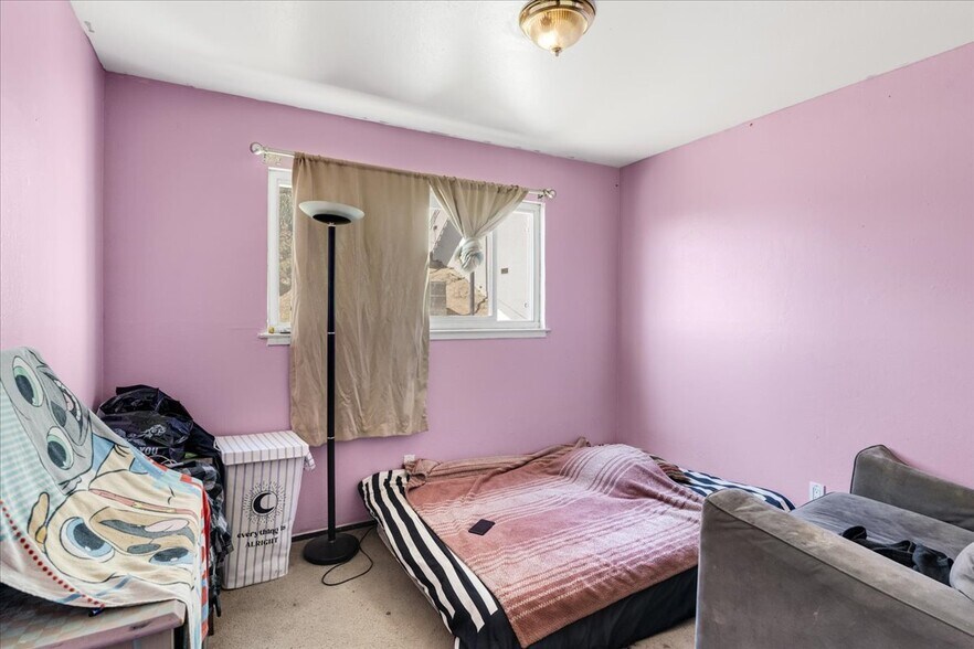 More Photos Of 30 Gardiner Ave, South San Francisco Apartments For Sale