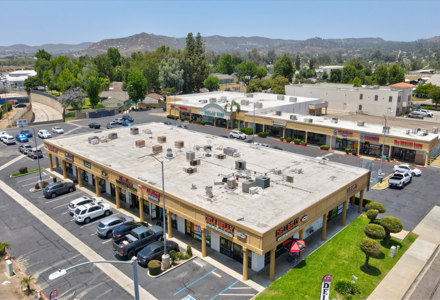 More Photos Of 12324-12346 Woodside Ave, Lakeside Unknown For Lease