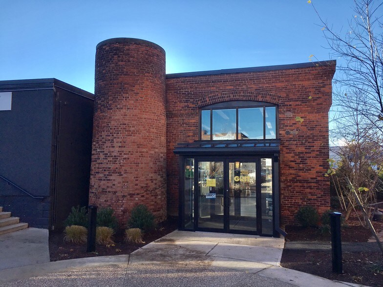 Primary Photo Of 56R Roland St, Charlestown Research And Development For Lease