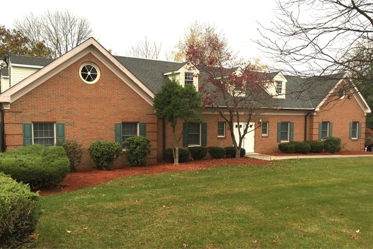 More Photos Of 600 Stony Brook Ct, Newburgh Medical For Sale