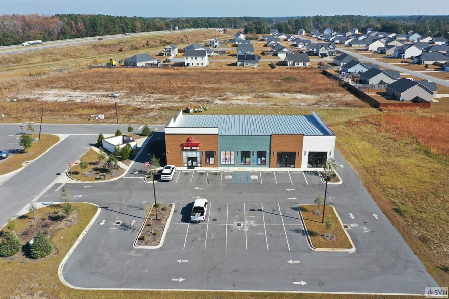 More Photos Of 745 Mccall Rd, Springfield Restaurant For Lease