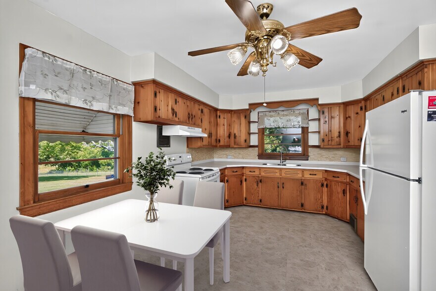More Photos Of 43 Highway 433, Mackville Flex For Sale
