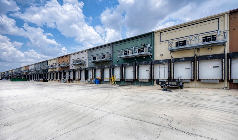 More Photos Of 9342 SE Loop 410, San Antonio Refrigeration Cold Storage For Sale