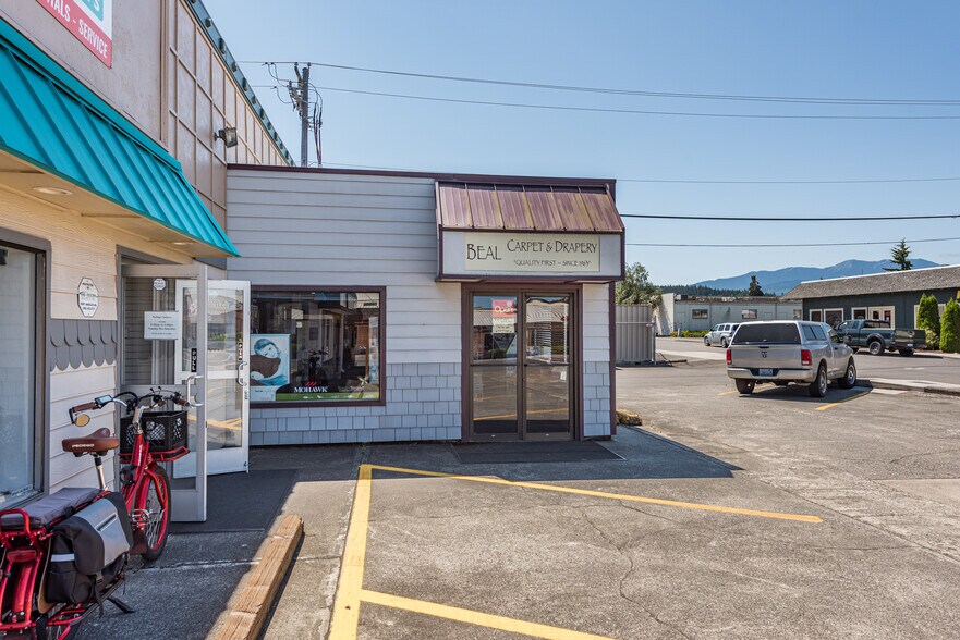 More Photos Of 213 E Washington St, Sequim Storefront Retail Office For Sale