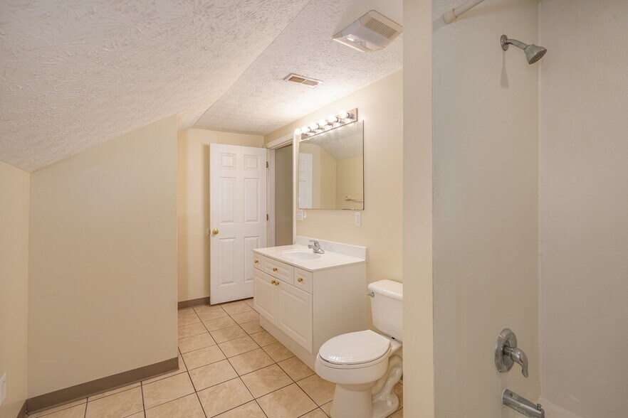 More Photos Of , Columbus Multifamily For Sale