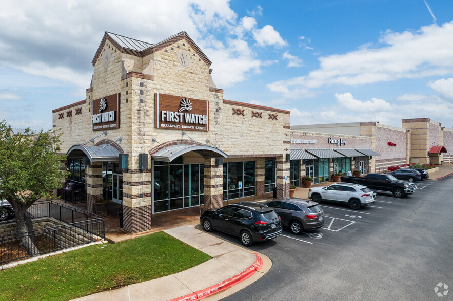 Primary Photo Of 10900 Lakeline Mall Blvd, Austin Storefront For Lease