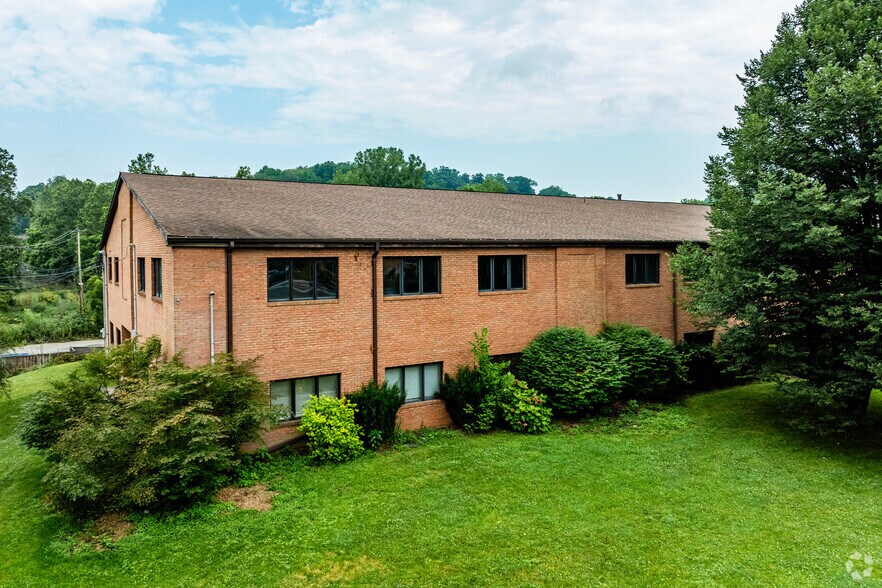 More Photos Of 2600 Boyce Plaza Rd, Pittsburgh Office For Lease