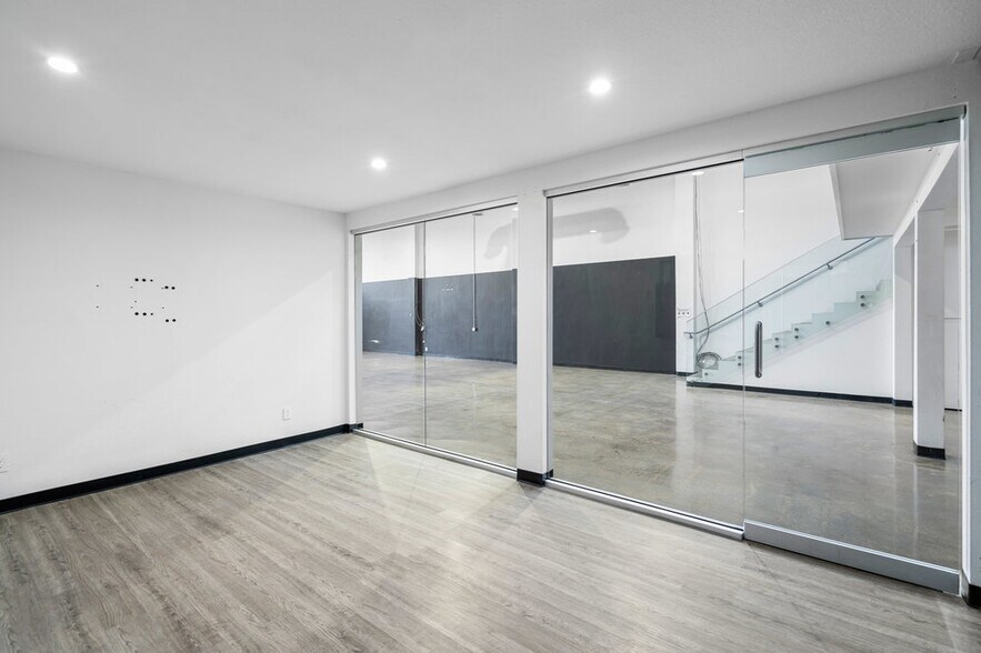 More Photos Of 1802-1808 El Camino Real, Redwood City General Retail For Lease