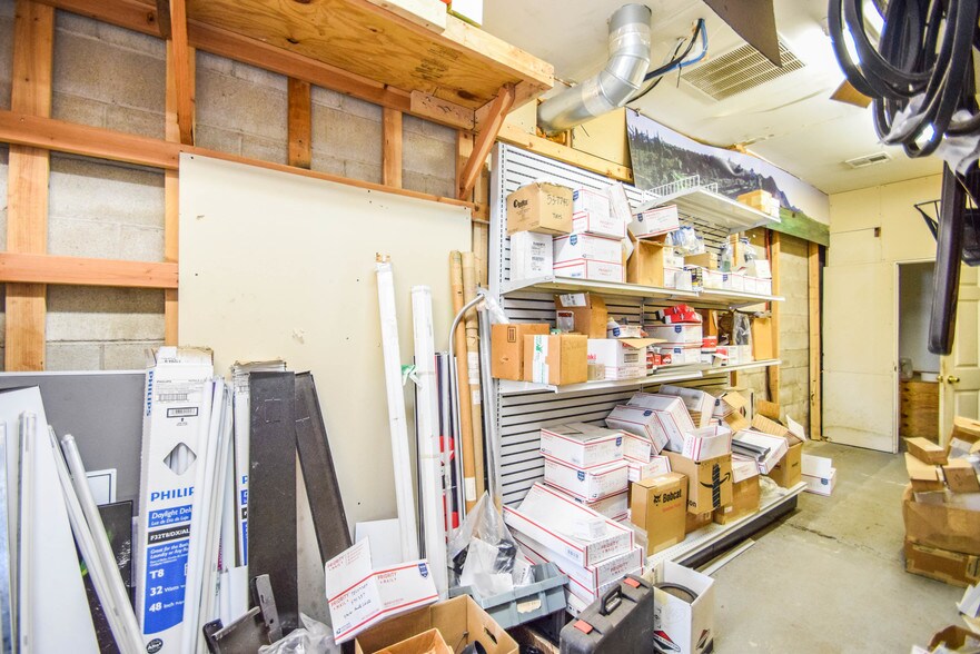 More Photos Of 320 Tilton Rd, Northfield Warehouse For Sale