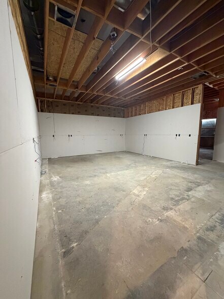 More Photos Of 1667-1669 Cota Ave, Long Beach Service For Sale