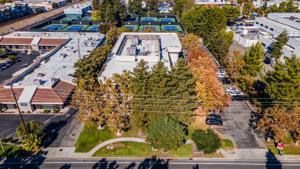 More Photos Of 3235 Kifer Rd, Santa Clara Office For Sale