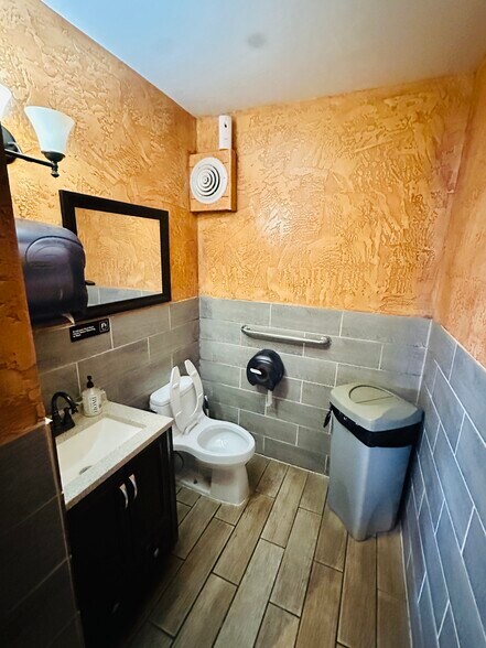 More Photos Of 8188 Highway 65 NE, Spring Lake Park Restaurant For Sale