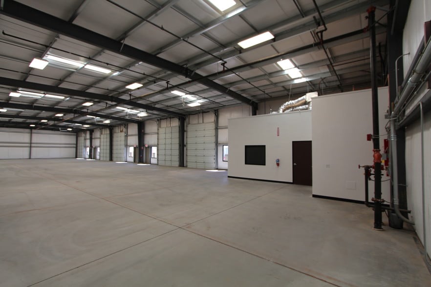 More Photos Of 3048 N Cessna Ave, Casa Grande Warehouse For Lease