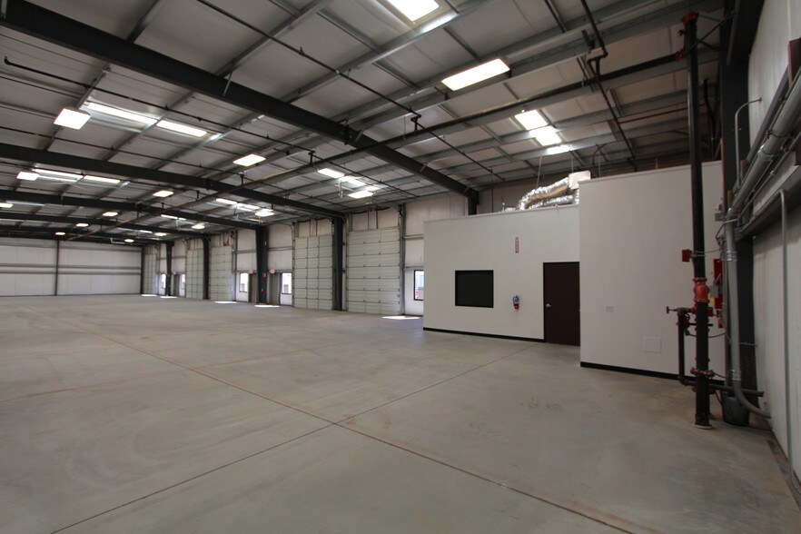 More Photos Of 3048 N Cessna Way, Casa Grande Warehouse For Lease